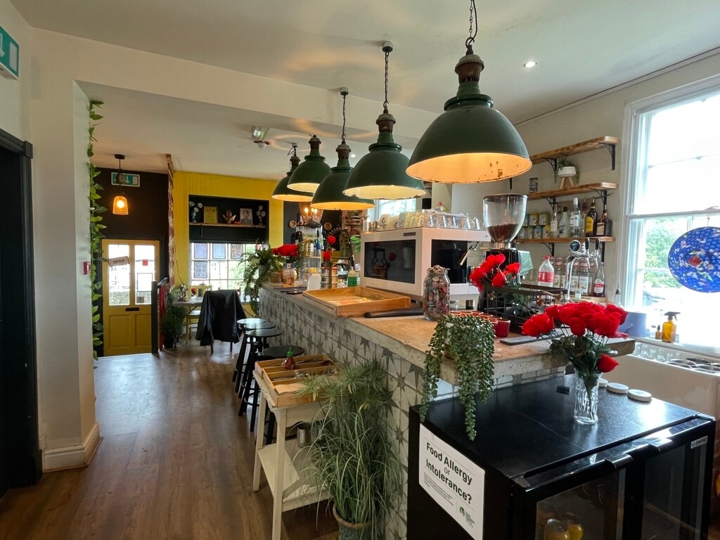 5 City Walls, Chester to rent Building Photo- Image 1 of 2