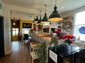 5 City Walls, Chester to rent Building Photo- Image 1 of 2