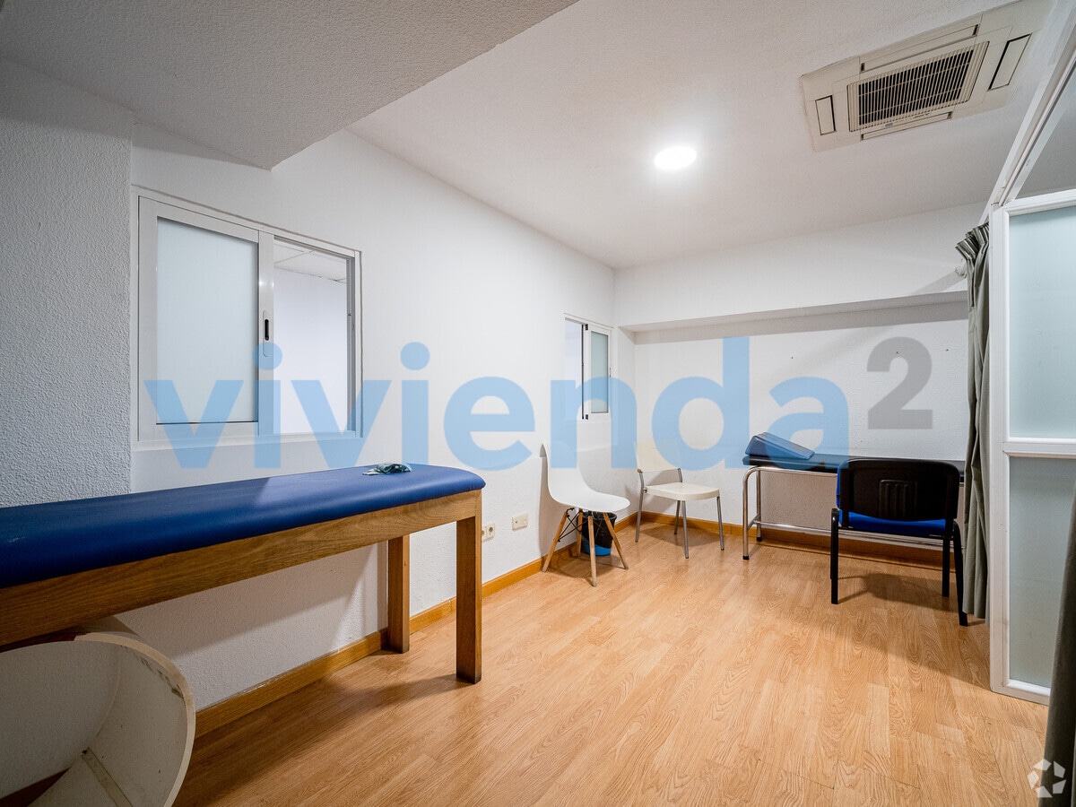 Madrid, MAD 28020 - Unit Puerta 02 -  - Interior Photo - Image 2 of 12