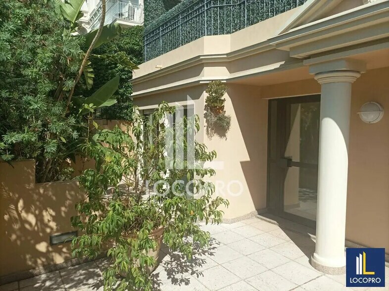 Retail in Nice for sale - Building Photo - Image 3 of 12