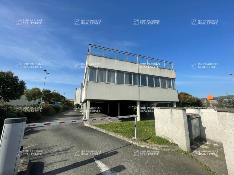 Office in Labège to rent - Building Photo - Image 2 of 31