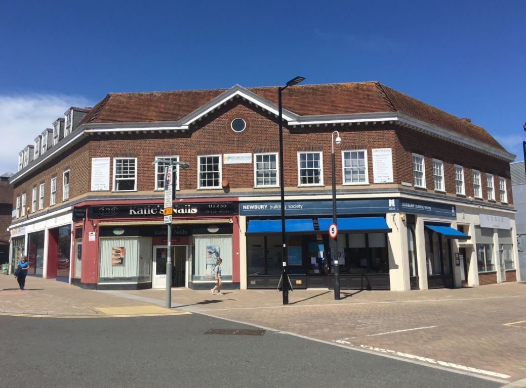 136-144 Broadway, Didcot for sale Primary Photo- Image 1 of 1