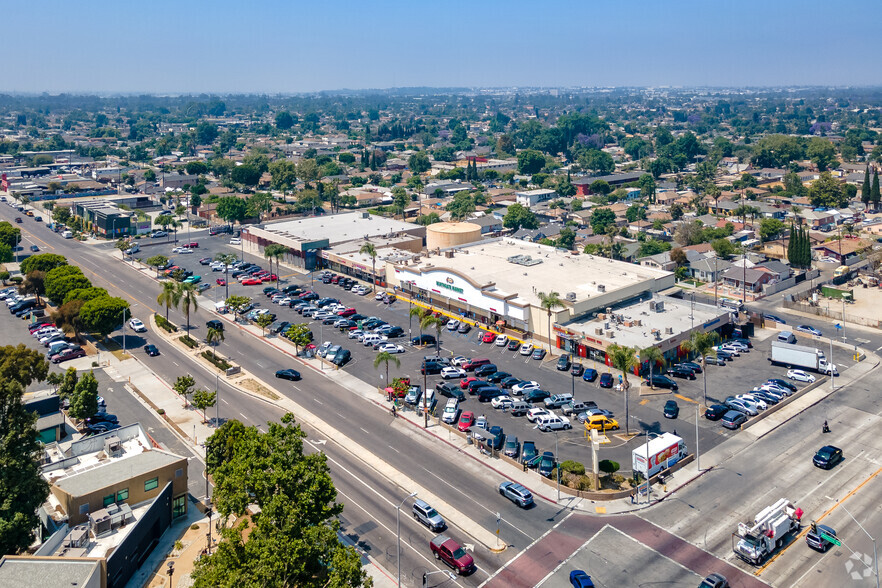 15101-15215 Atlantic Ave, Compton, CA for rent - Building Photo - Image 3 of 6