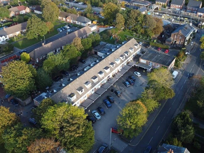 More details for 7 Tree View Ct, Liverpool - Retail to Rent