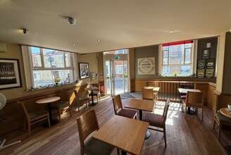 2 High St, Tadcaster to rent Interior Photo- Image 2 of 2