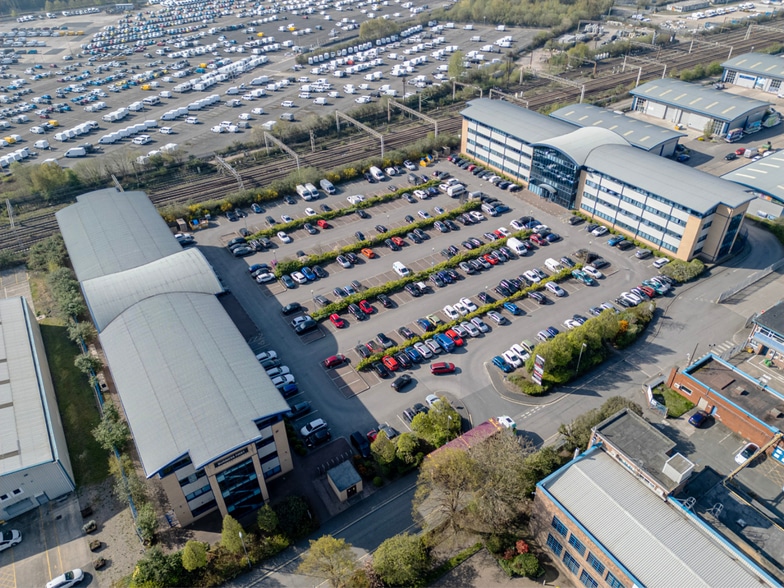 23 Goodlass Rd, Liverpool to rent - Building Photo - Image 2 of 44