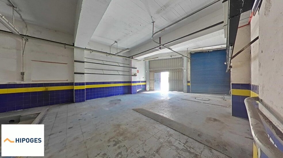 Calle Cuatro Caminos, Jadraque, Guadalajara for sale - Building Photo - Image 1 of 3