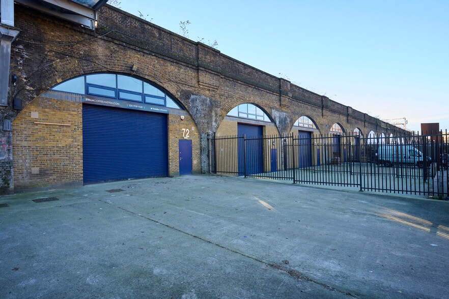 Raymouth Rd, London to rent - Building Photo - Image 3 of 4