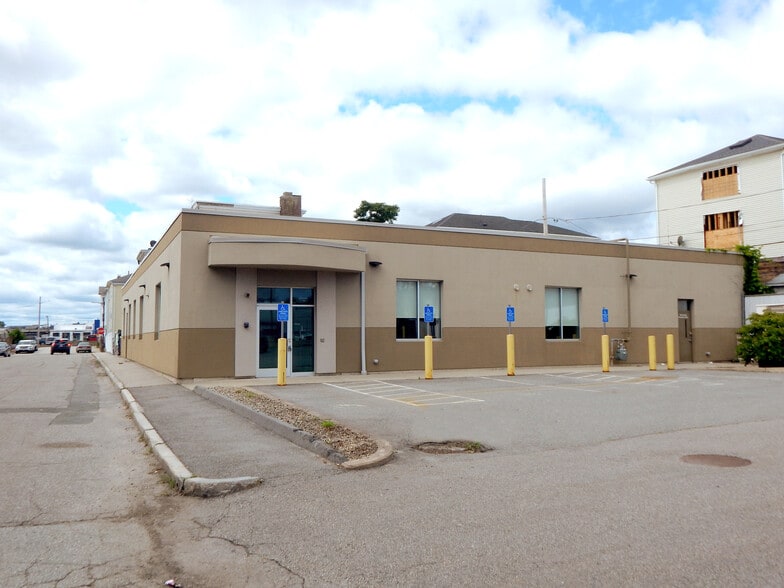 267 Shrewsbury St, Worcester, MA to rent - Building Photo - Image 3 of 6