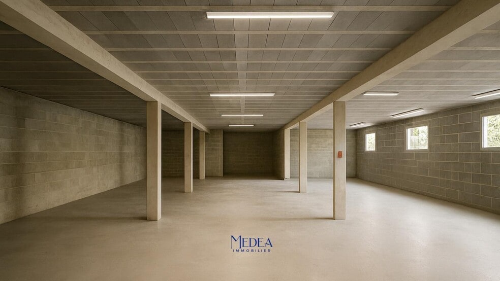 Light Industrial in Ceyreste for sale - Interior Photo - Image 2 of 6