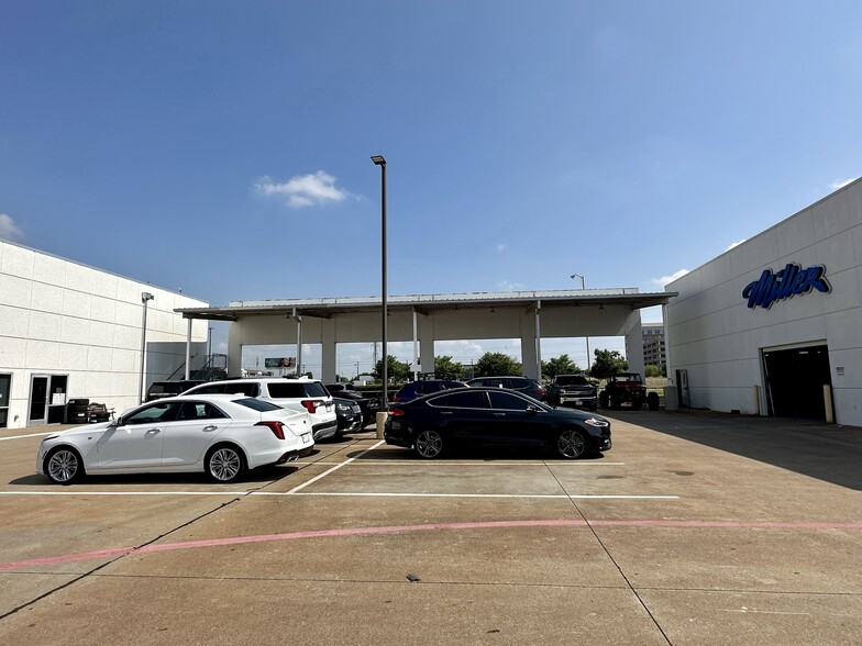 Former Toyota of Plano Facility portfolio of 2 properties for sale on LoopNet.co.uk - Building Photo - Image 1 of 7