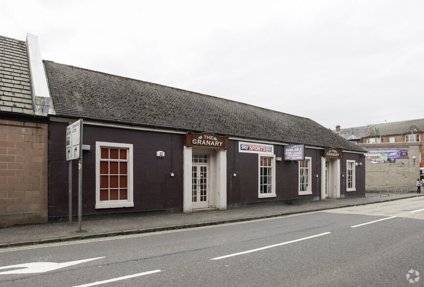 15-17 Fowlds St, Kilmarnock to rent - Building Photo - Image 2 of 4