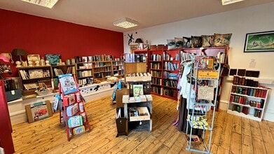 16 South Beach, Isle Of Lewia to rent Interior Photo- Image 2 of 3