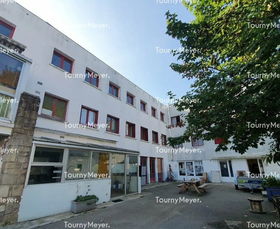 Vente Commerce 1 900 m² - Photo 1