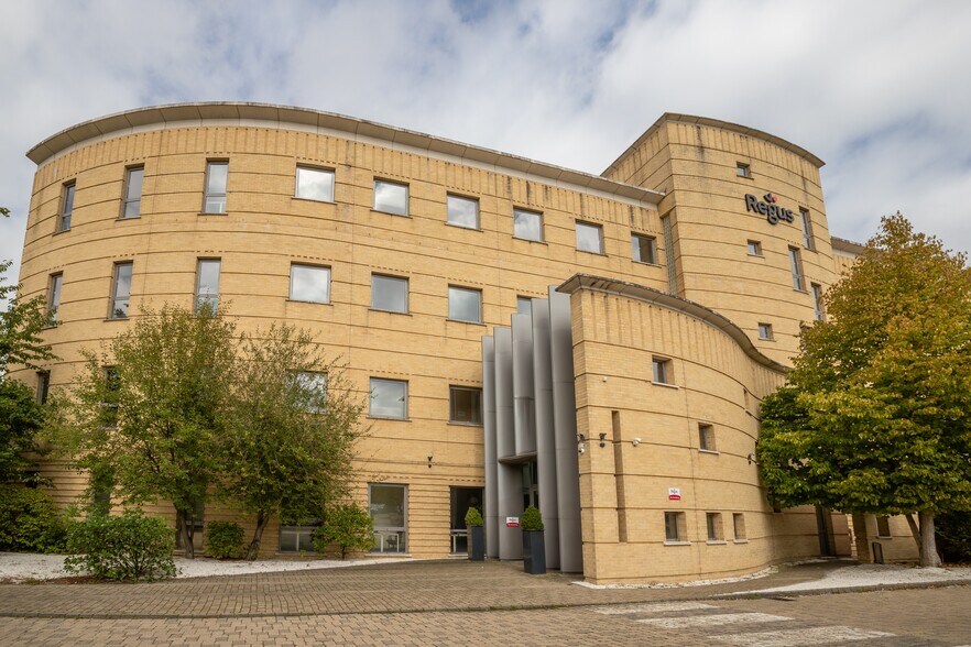 400 Thames Valley Park Dr, Reading to rent - Primary Photo - Image 1 of 1