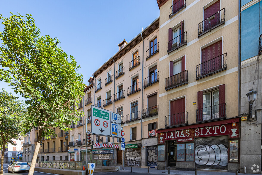 Residential in Madrid, MAD for sale - Building Photo - Image 2 of 2