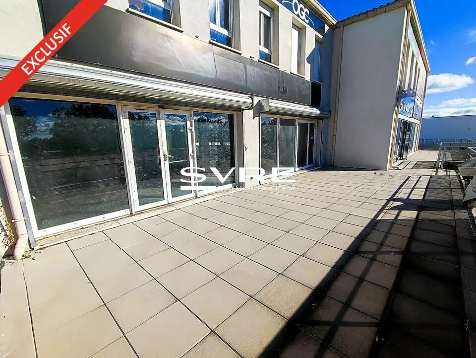 Location Commerce 76 m² à 225 m² - Photo 1