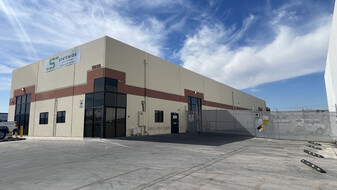 Las Vegas Freestanding ±10,505 sf Industrial - Commercial Property