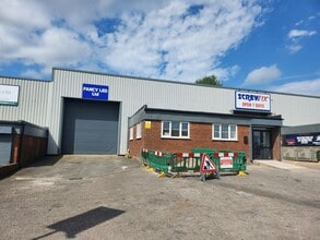 Sneyd Hill, Stoke On Trent to rent Building Photo- Image 1 of 3