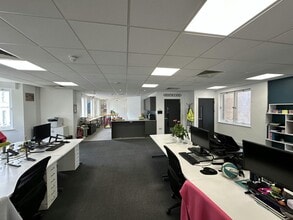 9 Castle Sq, Brighton to rent Interior Photo- Image 1 of 7