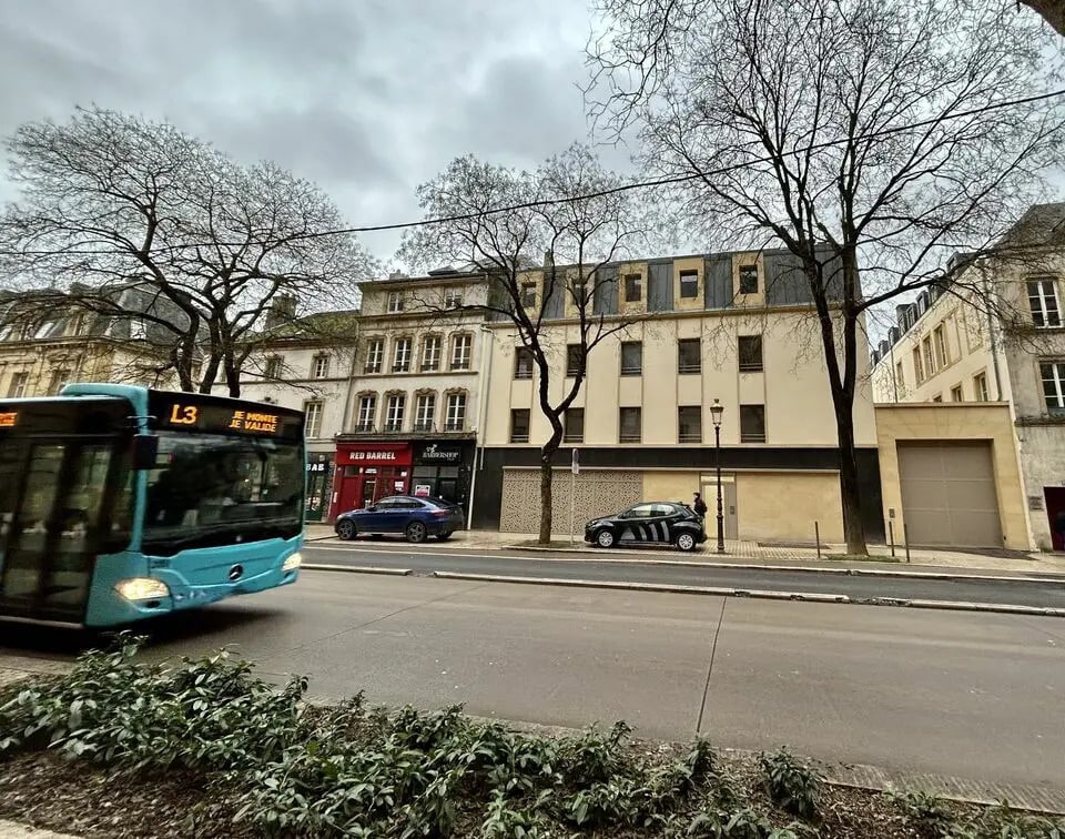 Vente Bureaux 66 m² - Photo 1
