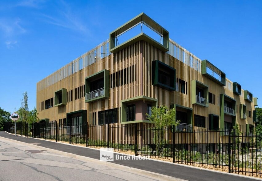 60 Chemin Des Mouilles, Écully to rent - Building Photo - Image 3 of 4