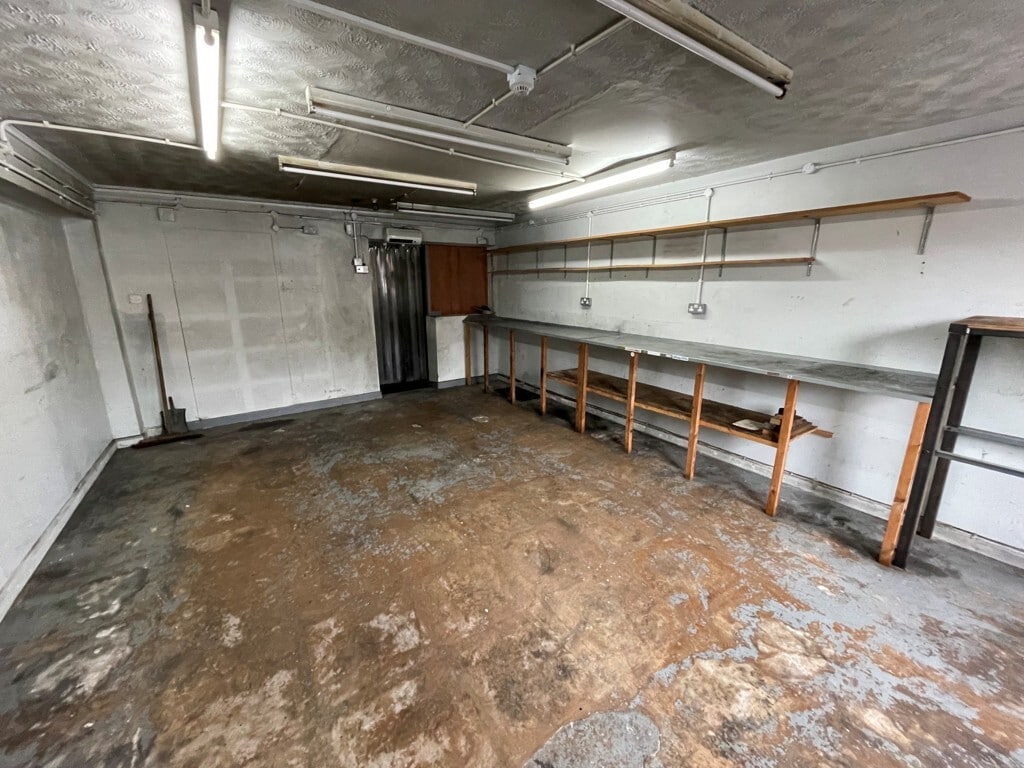 213 Blackburn Rd, Chorley to rent Interior Photo- Image 1 of 4