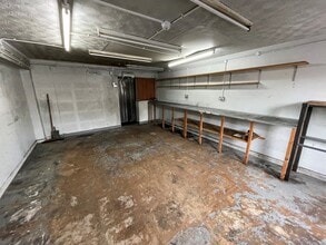 213 Blackburn Rd, Chorley to rent Interior Photo- Image 1 of 4