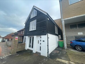 High St, Tenterden for rent Building Photo- Image 1 of 9