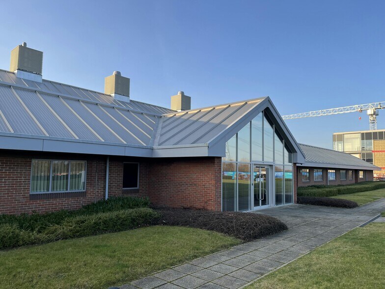 Chesterford Park, Little Chesterford to rent - Building Photo - Image 1 of 22