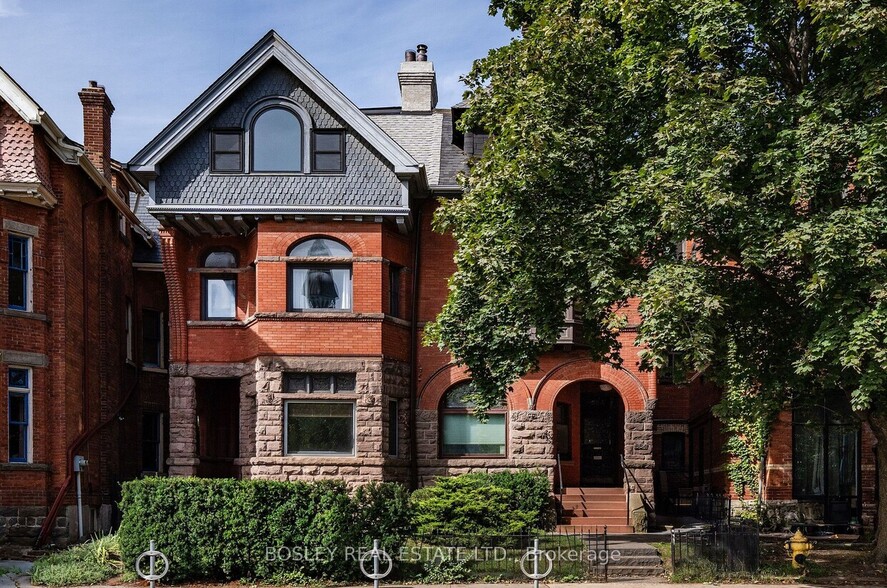 554 Spadina Cres, Toronto, ON for sale - Primary Photo - Image 1 of 1