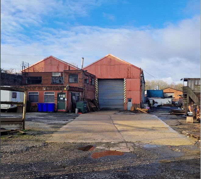 103 Crescent Rd, Dukinfield SK16 4HG Industrial for Sale UK