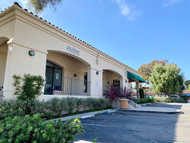 1819 Cliff Dr, Santa Barbara 93109 UK