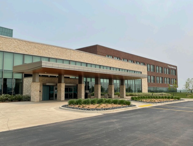 12500 Aurora Dr, Pleasant Prairie, WI for rent - Building Photo - Image 1 of 5