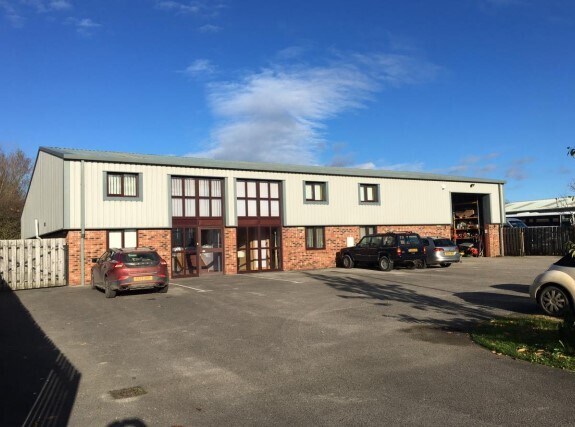 4-6 The Industrial Estate, Sheriff Hutton for rent - Primary Photo - Image 1 of 1