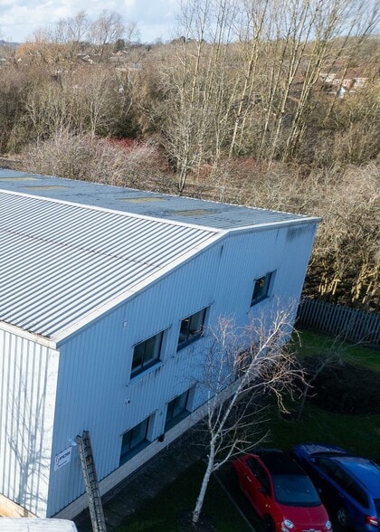 Kingfisher Ct, Nuneaton to rent - Building Photo - Image 2 of 6