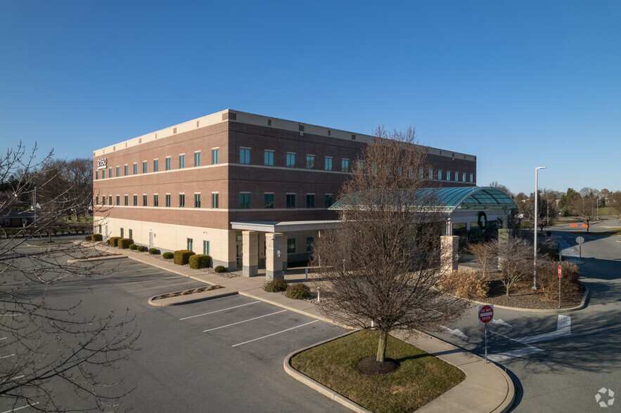 2150 Harrisburg Pike, Lancaster, PA for sale - Primary Photo - Image 1 of 1