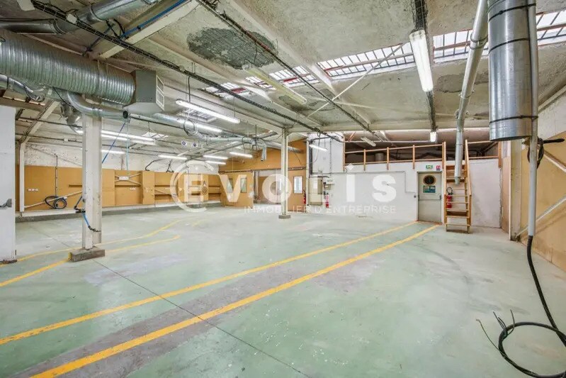 Light Industrial in Verrières-le-Buisson to rent - Interior Photo - Image 3 of 11