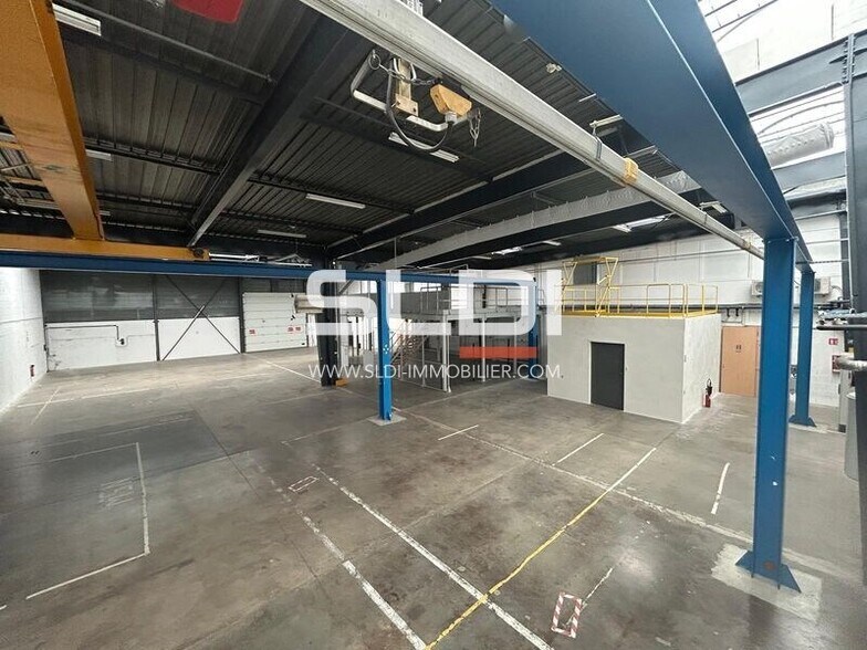 Light Industrial in Dardilly to rent - Interior Photo - Image 3 of 18