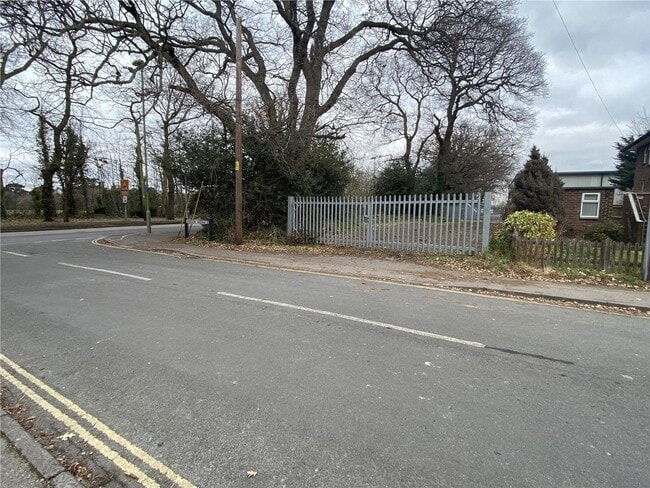 More details for 2 Verdon Av, Southampton - Land to Rent