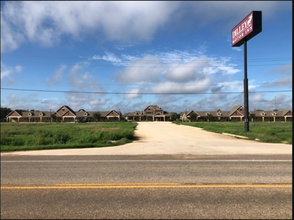 807 W Fm 117, Dilley, TX for sale Primary Photo- Image 1 of 1