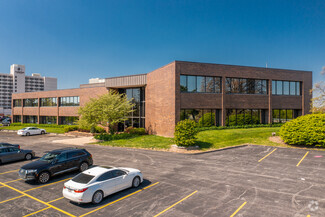 More details for 2055 Craigshire Rd, Saint Louis, MO - Coworking for Rent