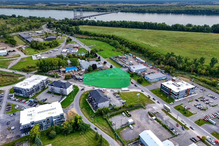 Chemin Larocque A, Salaberry-de-valleyfield, QC for sale - Primary Photo - Image 1 of 1