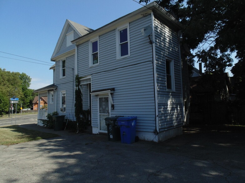 Balios Property Holdings LLC portfolio of 4 properties for sale on LoopNet.co.uk - Building Photo - Image 3 of 4