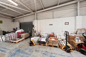 Guildford Road Trading Estate, Farnham for sale Interior Photo- Image 2 of 2