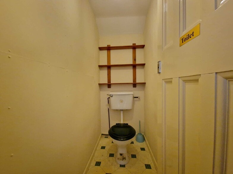 29 Back Clarendon Rd, Blackpool to rent - Interior Photo - Image 3 of 10
