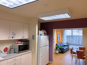 456 South E St, Santa Rosa, CA for sale Interior Photo- Image 1 of 14