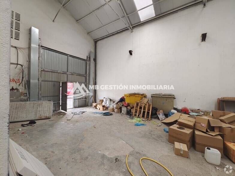 Industrial in Fuenlabrada, MAD for rent - Primary Photo - Image 1 of 7