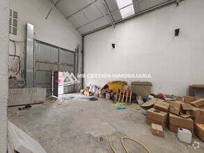 Industrial in Fuenlabrada, MAD for rent Primary Photo- Image 1 of 8