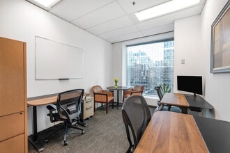 20 Bay St, Toronto, ON to rent Interior Photo- Image 1 of 2